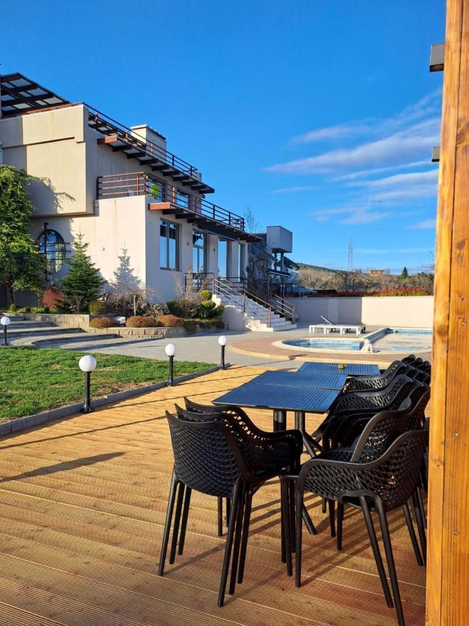 Villa Sunny Side Apartment Skopje Dolno Solnje Bagian luar foto