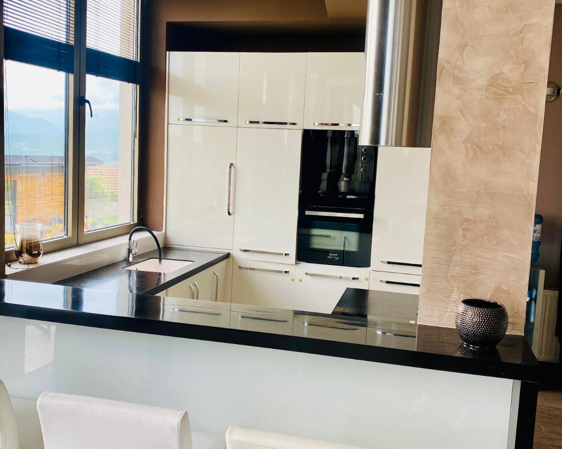 Villa Sunny Side Apartment Skopje Dolno Solnje Bagian luar foto