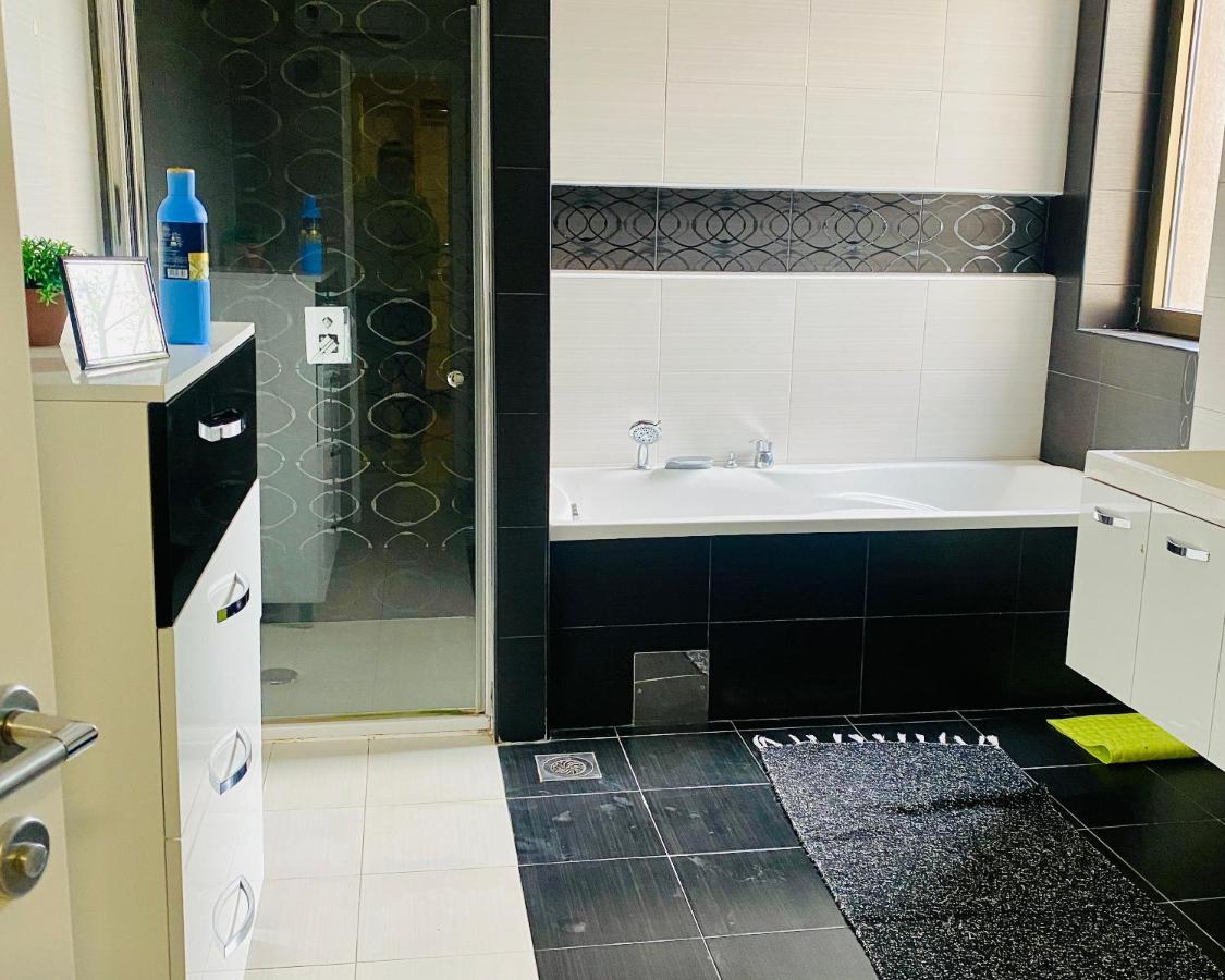 Villa Sunny Side Apartment Skopje Dolno Solnje Bagian luar foto
